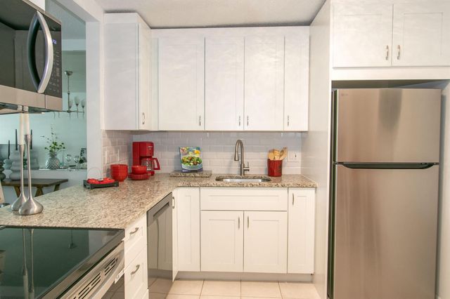 1502 S Lakeside Drive 410, Lake Worth Beach, FL 33460