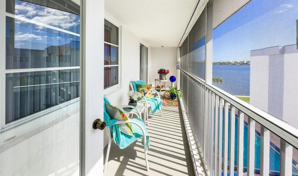 1502 S Lakeside Drive 410, Lake Worth Beach, FL 33460