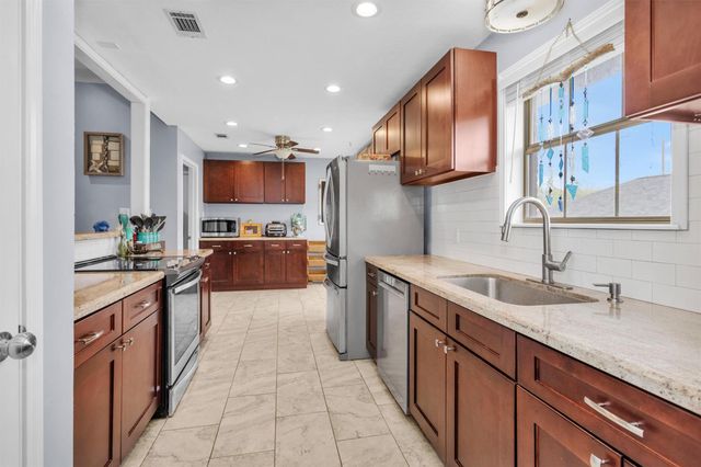 2009 Cobblestone Lane, Bryan, TX 77807