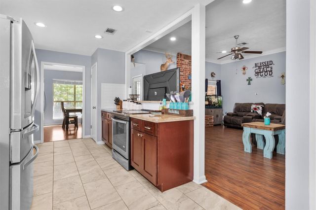 2009 Cobblestone Lane, Bryan, TX 77807