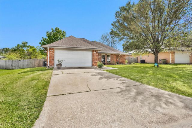 2009 Cobblestone Lane, Bryan, TX 77807