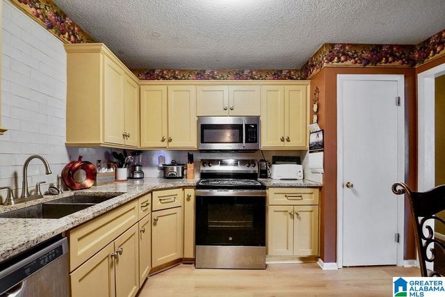 5243 PARAMONT DRIVE, Irondale, AL 35210