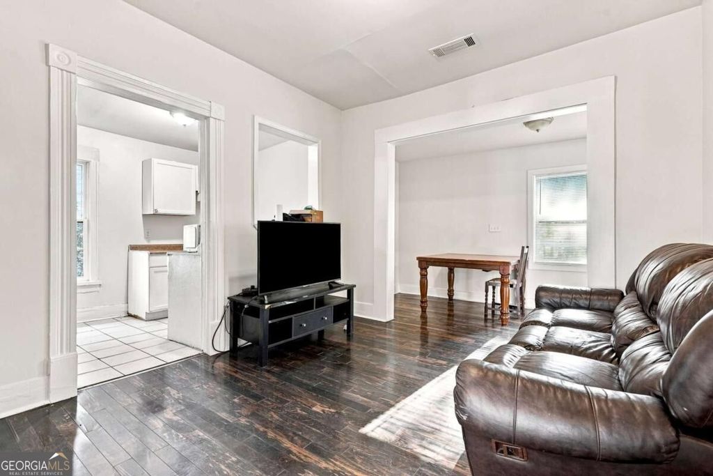 1059 Hampton Street, Atlanta, GA 30318 — photo 2