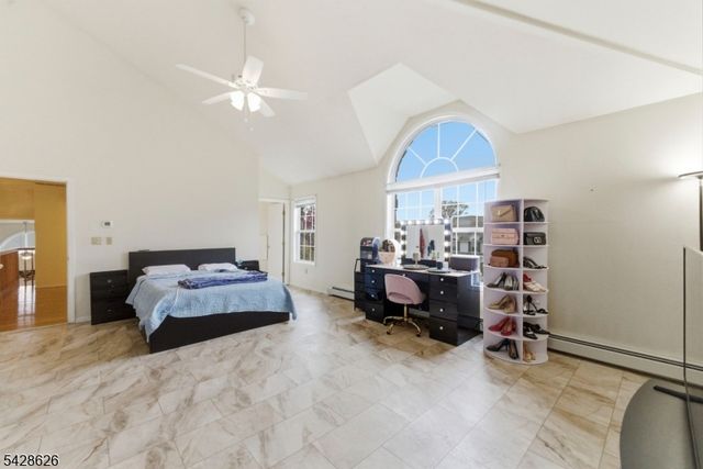 30 Elinora Dr, Wanaque Boro, NJ 07465