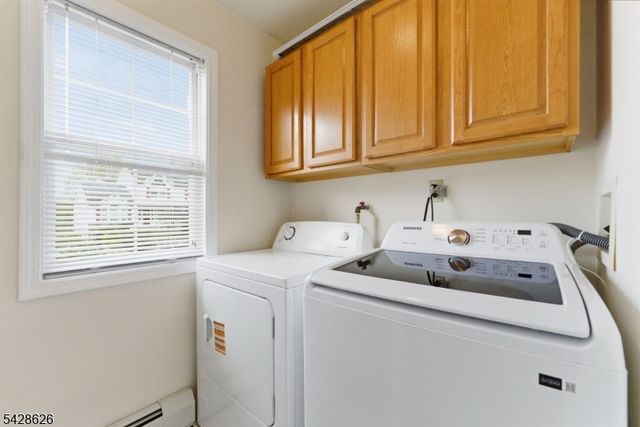 30 Elinora Dr, Wanaque Boro, NJ 07465