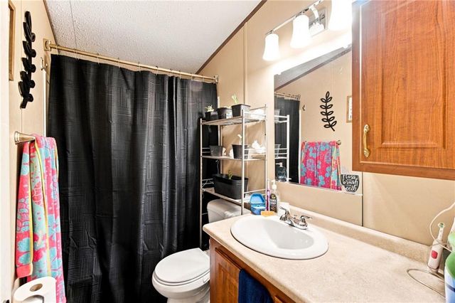 157 Neal Valley Lane, Commerce, GA 30530