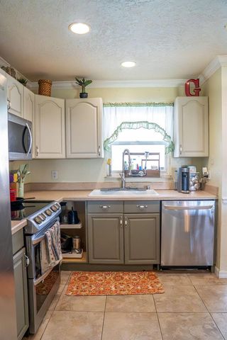 2445 NE 16th Court, Jensen Beach, FL 34957