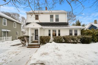 11 Evans Rd, Peabody, MA 01960