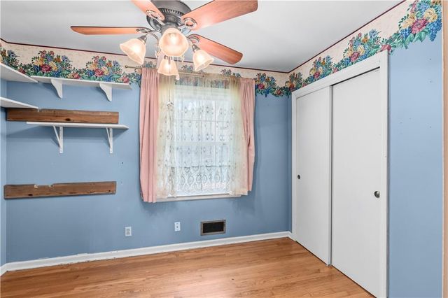 10142 Bennington Avenue, Kansas City, MO 64134