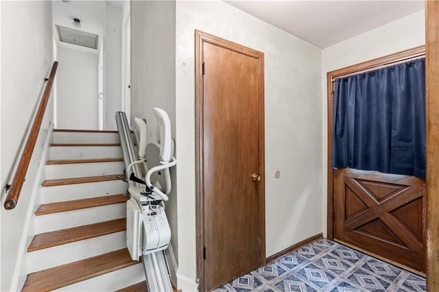 10142 Bennington Avenue, Kansas City, MO 64134