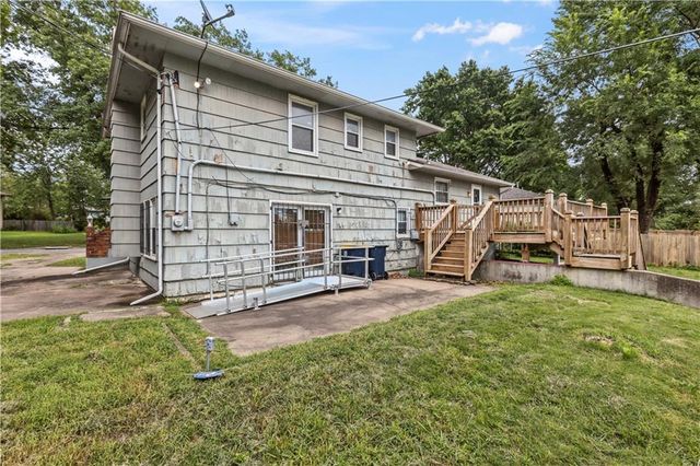 10142 Bennington Avenue, Kansas City, MO 64134