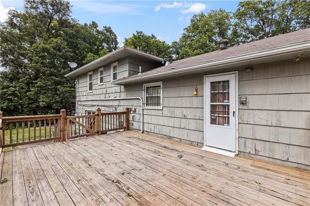 10142 Bennington Avenue, Kansas City, MO 64134