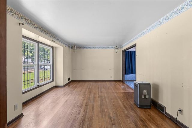10142 Bennington Avenue, Kansas City, MO 64134