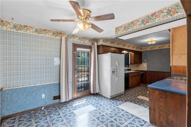 10142 Bennington Avenue, Kansas City, MO 64134