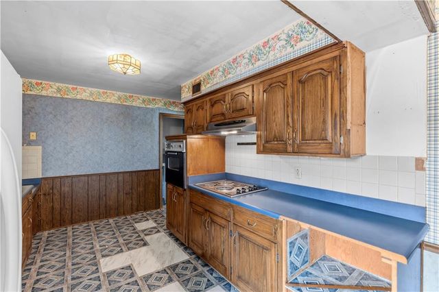 10142 Bennington Avenue, Kansas City, MO 64134