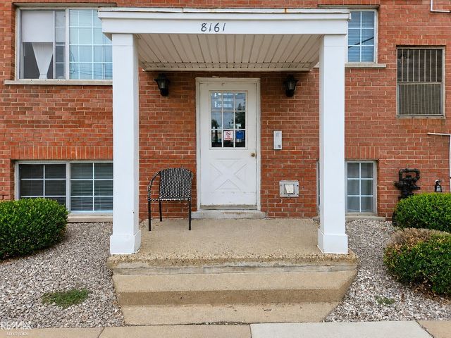 8161 DENWOOD Drive, Sterling Heights, MI 48312
