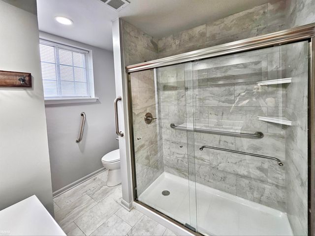 8161 DENWOOD Drive, Sterling Heights, MI 48312