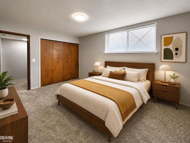 8161 DENWOOD Drive, Sterling Heights, MI 48312