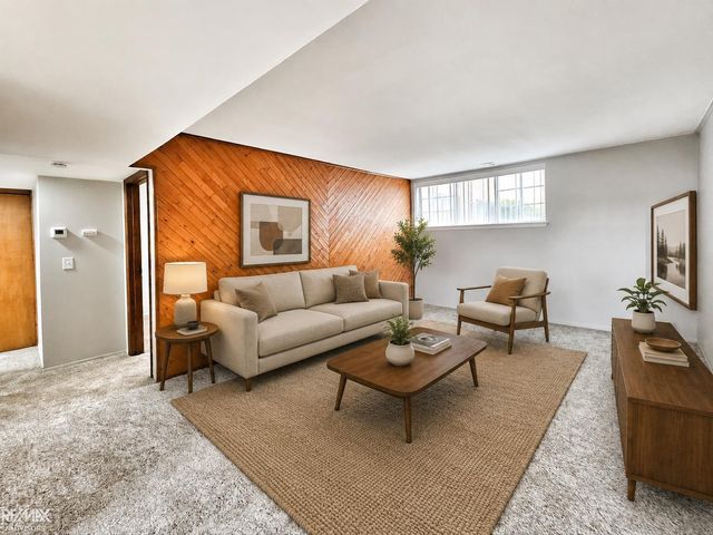 8161 DENWOOD Drive, Sterling Heights, MI 48312