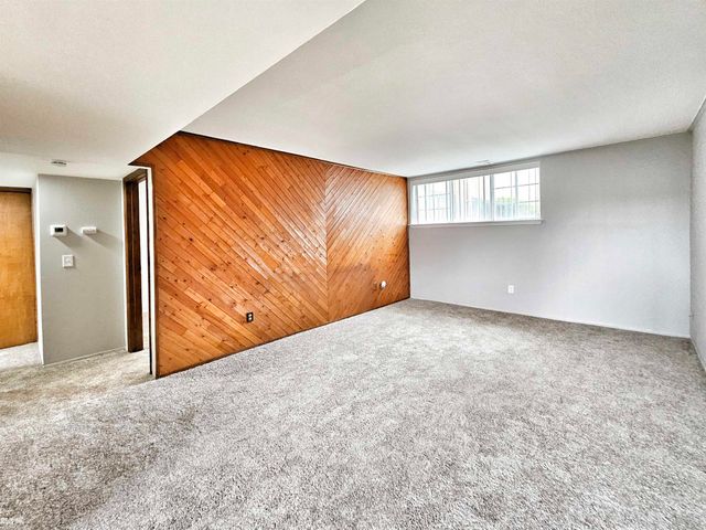 8161 DENWOOD Drive, Sterling Heights, MI 48312