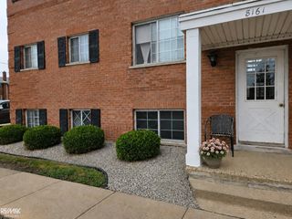 8161 DENWOOD Drive, Sterling Heights, MI 48312