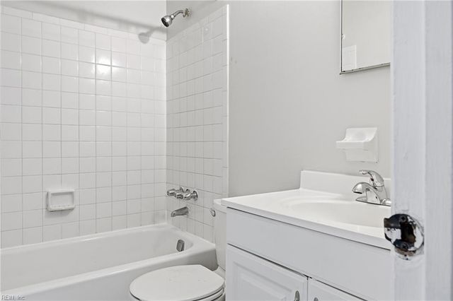 3212 Dunnbury CT, Virginia Beach, VA 23453
