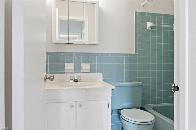 3212 Dunnbury CT, Virginia Beach, VA 23453