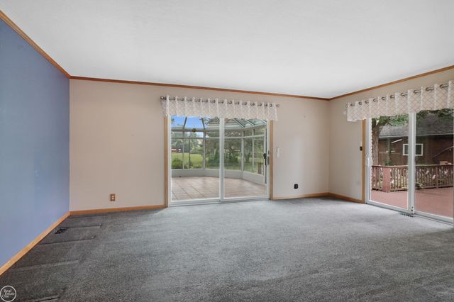 41970 Jason Drive, Clinton Township, MI 48038