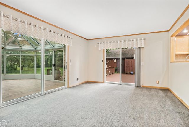 41970 Jason Drive, Clinton Township, MI 48038