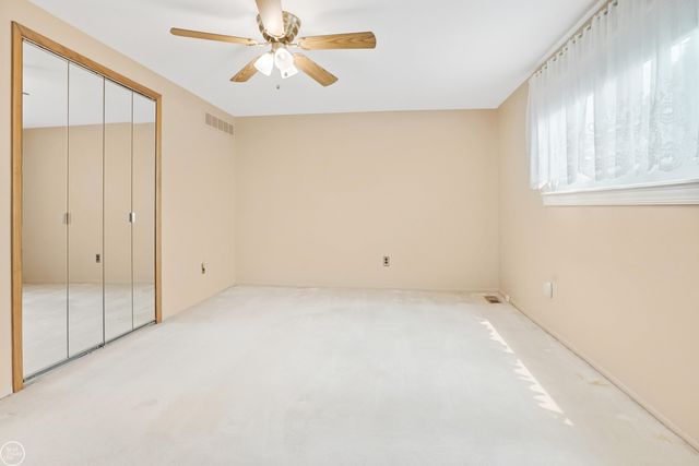 41970 Jason Drive, Clinton Township, MI 48038