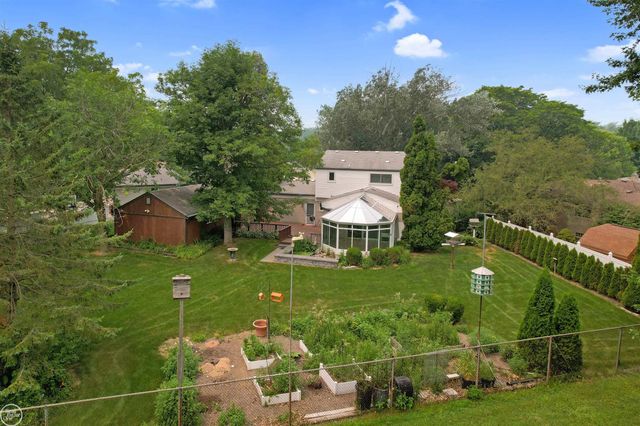 41970 Jason Drive, Clinton Township, MI 48038