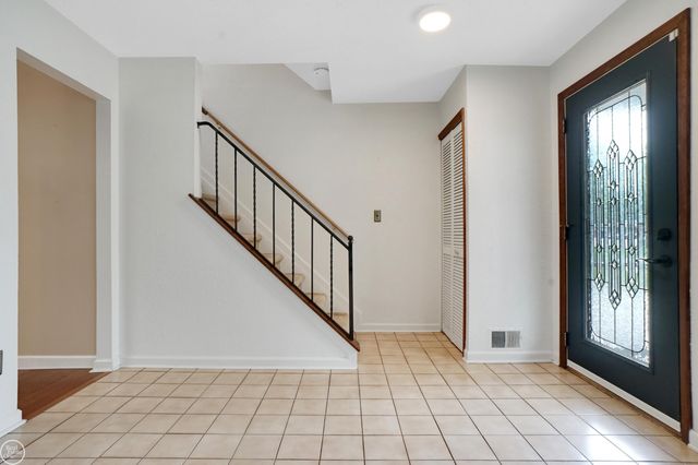 41970 Jason Drive, Clinton Township, MI 48038