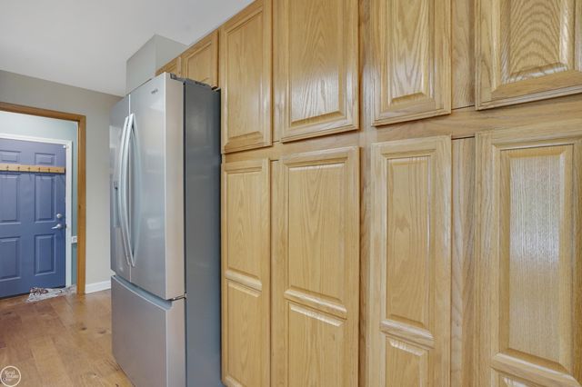 41970 Jason Drive, Clinton Township, MI 48038