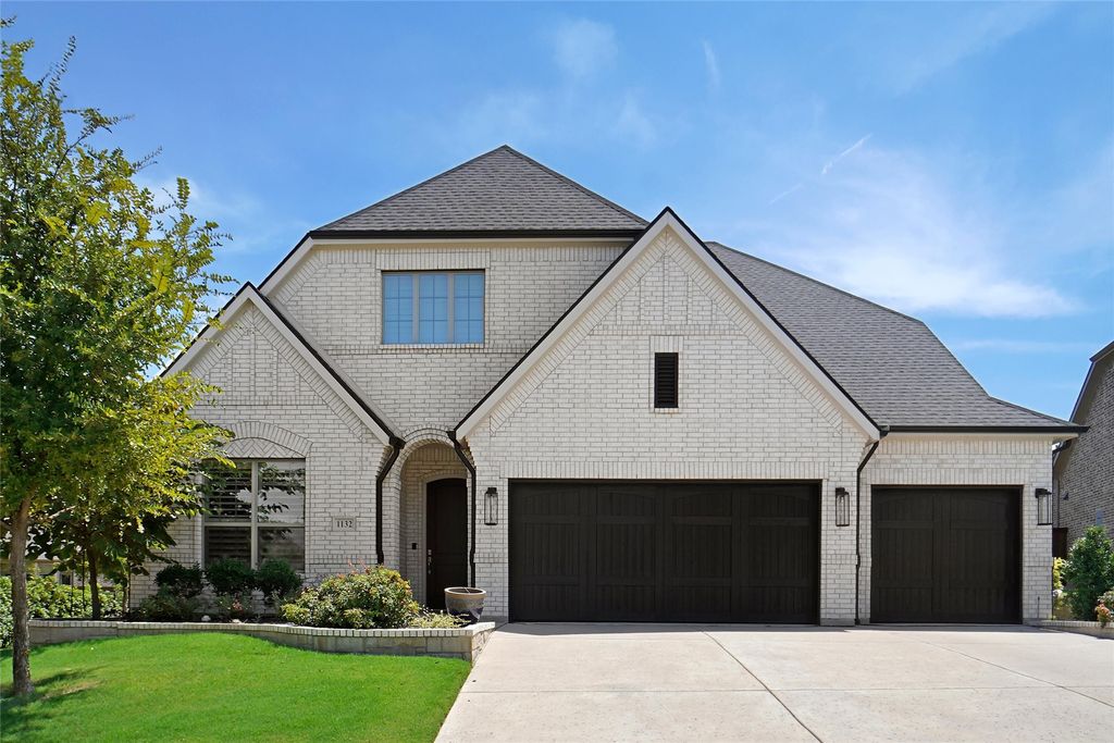 1132 Thornhill Way, Roanoke, TX 76262