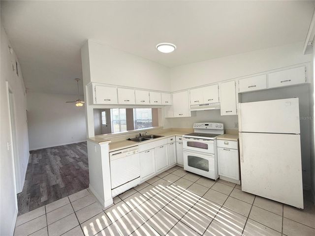 1947 BENTLEY BOULEVARD, Kissimmee, FL 34741