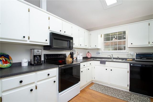 1000 Pinemont Drive, Mobile, AL 36609