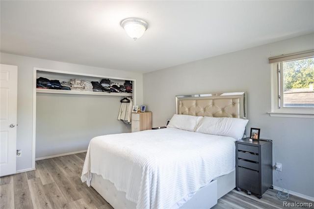 39912 Edmundton Drive, Canton, MI 48187