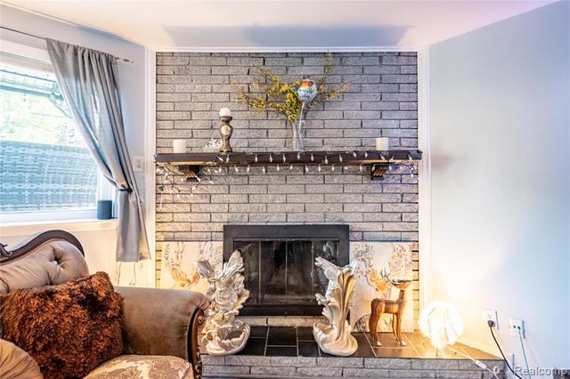 39912 Edmundton Drive, Canton, MI 48187