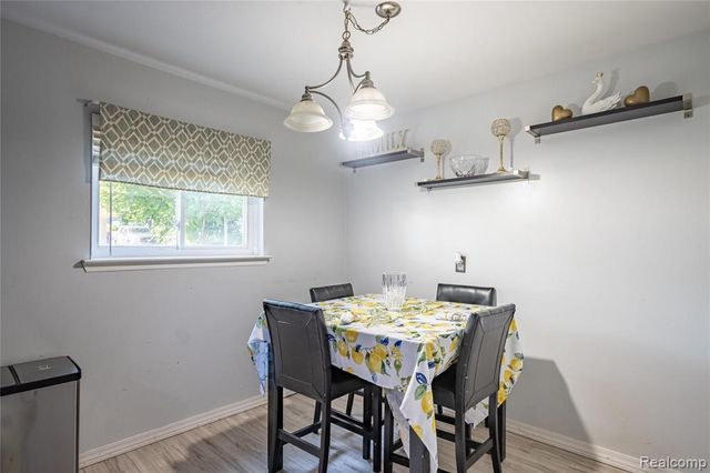 39912 Edmundton Drive, Canton, MI 48187