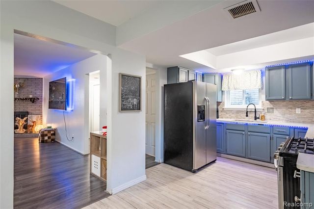 39912 Edmundton Drive, Canton, MI 48187