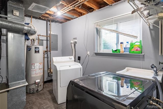 39912 Edmundton Drive, Canton, MI 48187