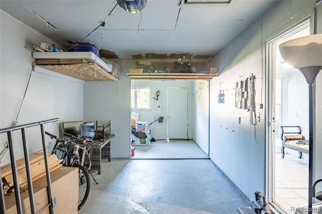 39912 Edmundton Drive, Canton, MI 48187