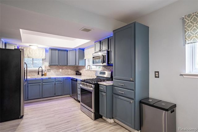 39912 Edmundton Drive, Canton, MI 48187