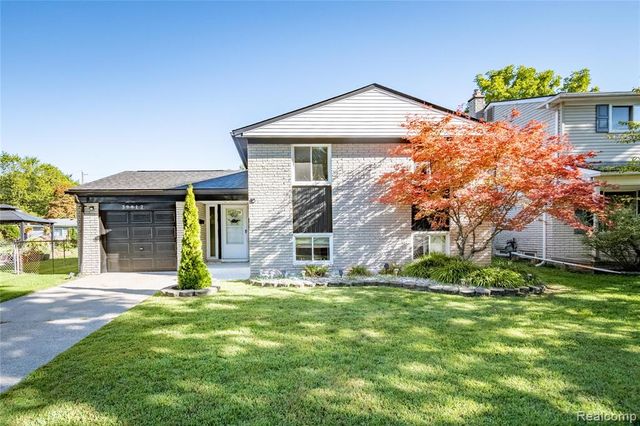 39912 Edmundton Drive, Canton, MI 48187
