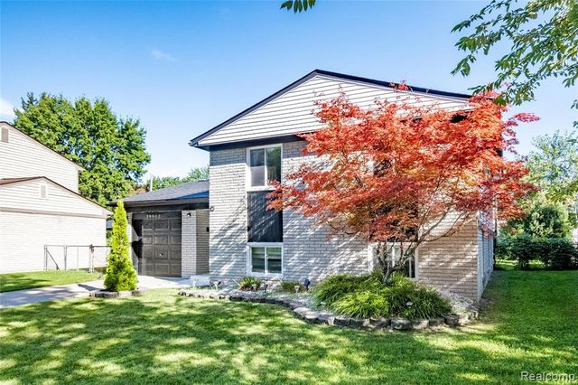 39912 Edmundton Drive, Canton, MI 48187