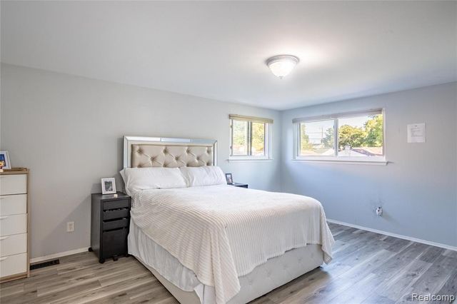 39912 Edmundton Drive, Canton, MI 48187