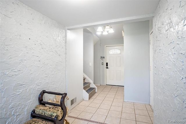 39912 Edmundton Drive, Canton, MI 48187