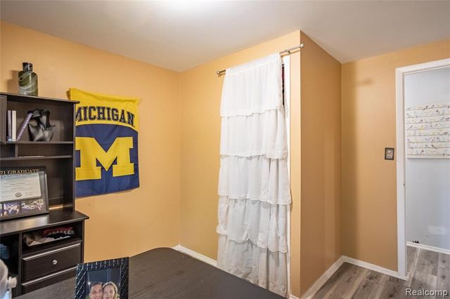 39912 Edmundton Drive, Canton, MI 48187