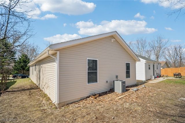 498 Fairlawn Avenue, Painesville, OH 44077