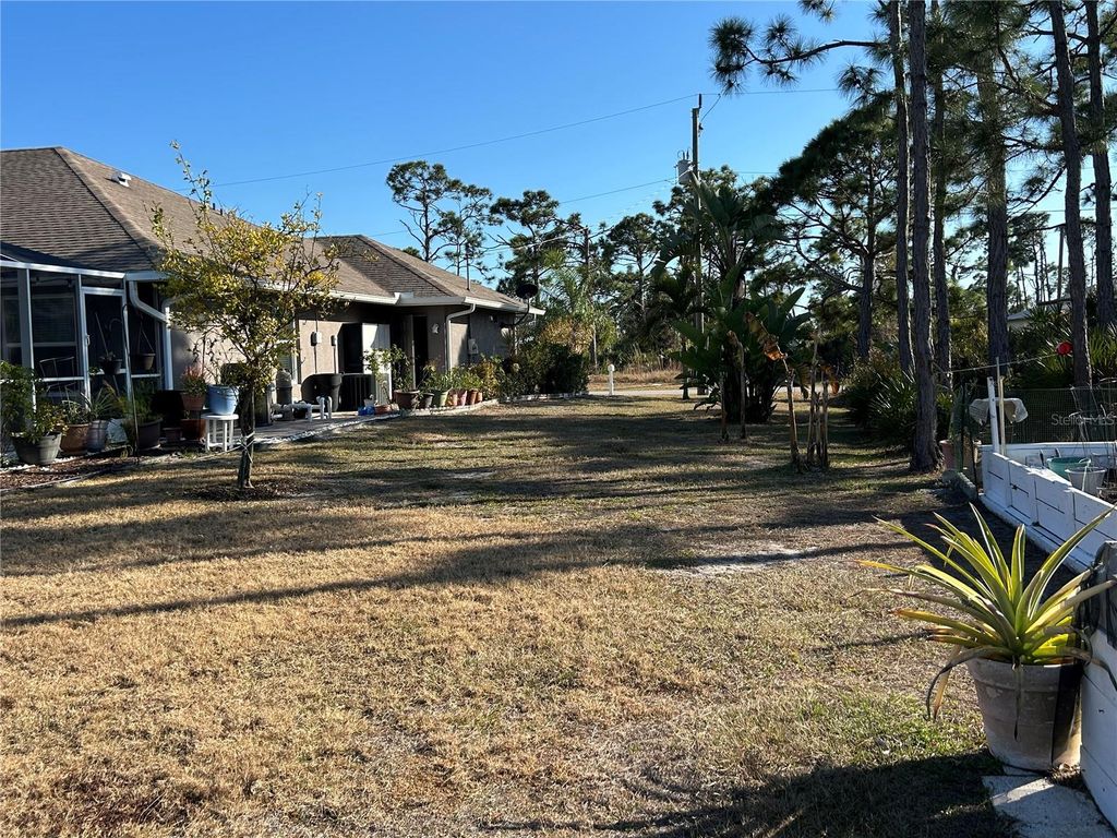 Image 24 of property listing at 108 BERYL DRIVE, Rotonda West, FL 33947